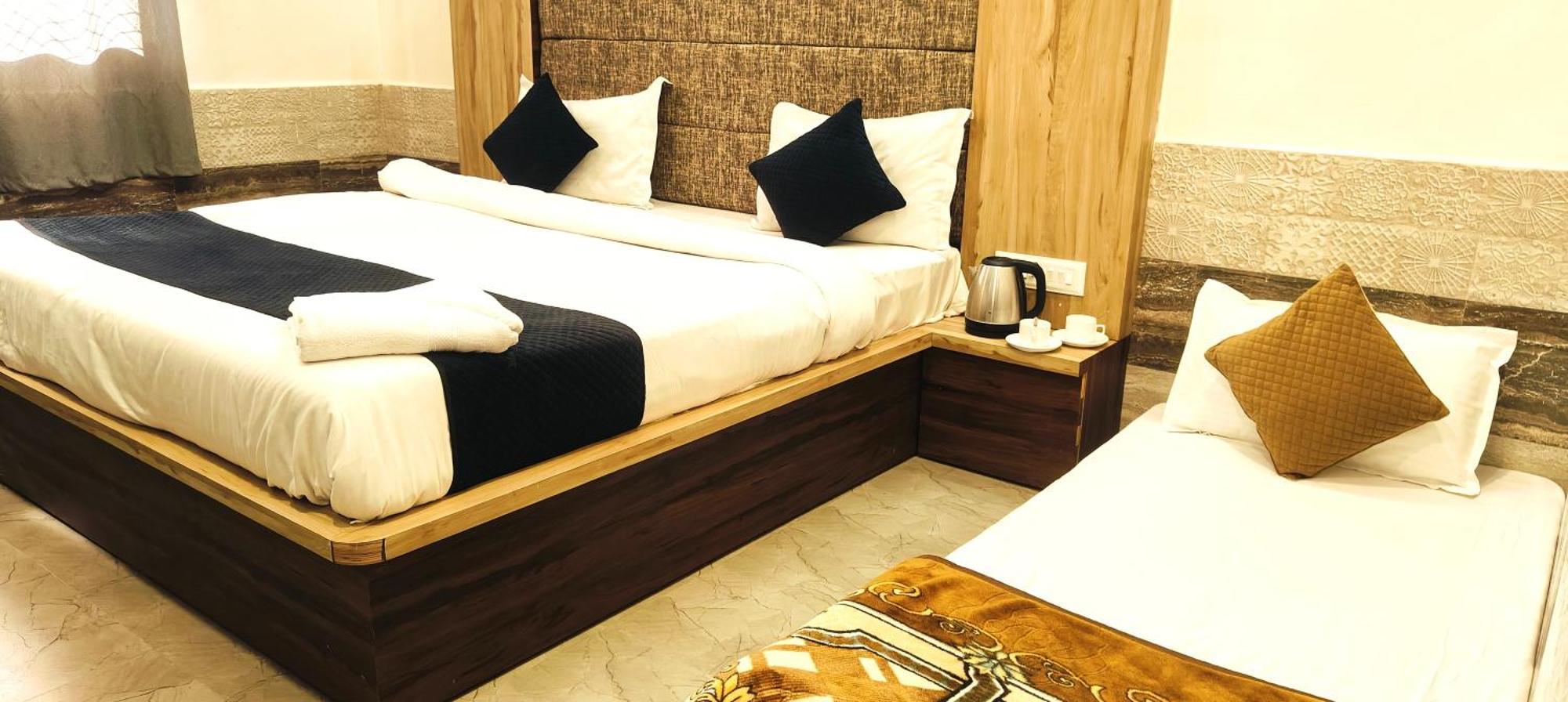 Hotel Grand Vijay Pushkar Ngoại thất bức ảnh